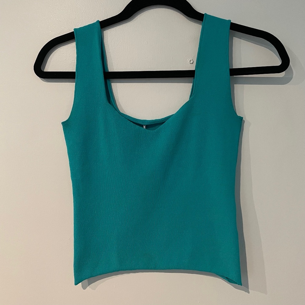 Turquoise Contour Tank - Picture 4 of 5